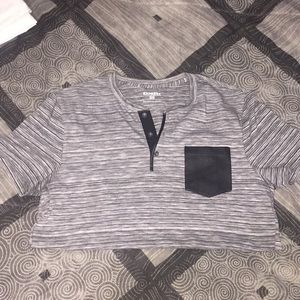 Men’s shirt sleeve express Henley medium shirt